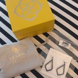 Kendra Scott Sophia Drop Earrings